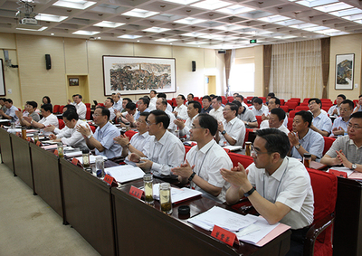 刘永富主任与中央党校市地党政主要领导干部培训班学员交流座谈，共话地方发展与干部担当